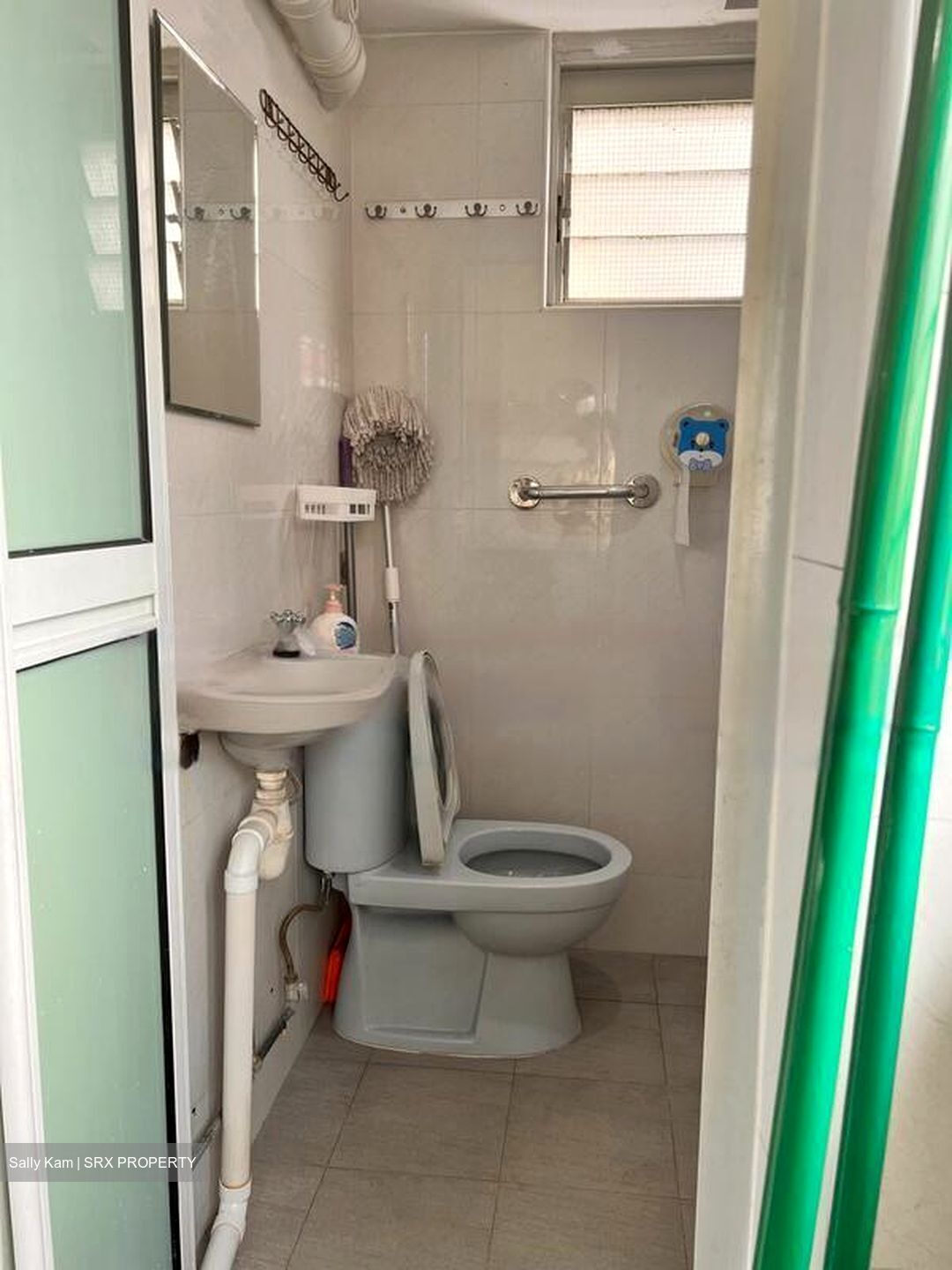 Blk 206 Jurong East View (Jurong East), HDB 3 Rooms #483548691